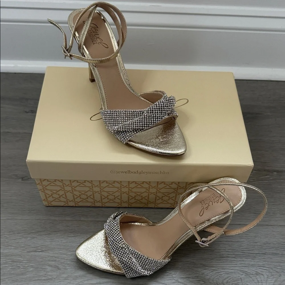 Badgley Mischka Gold and Silver Strappy Heels size 8